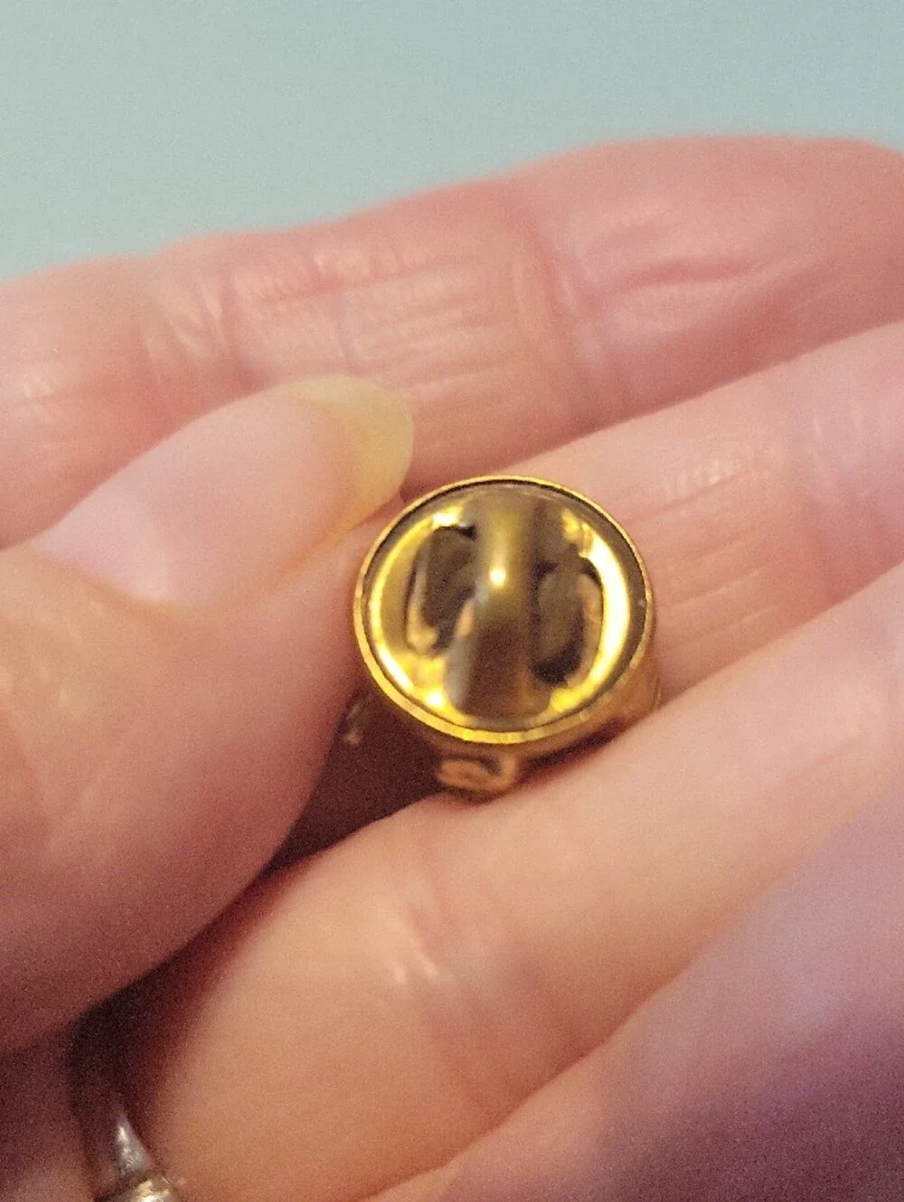 Gold-Tone Floral Vintage Pin